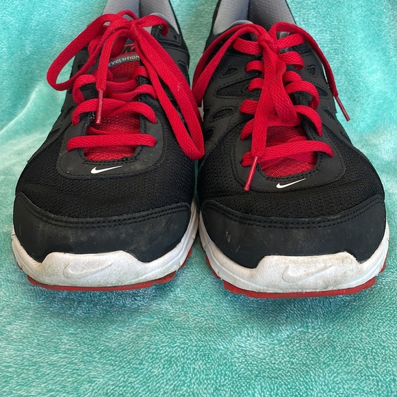 Men Nike Revolution 2 - Picture 4 of 11